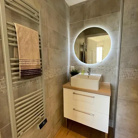 Apartament Deux Pieces Au Coeur De *