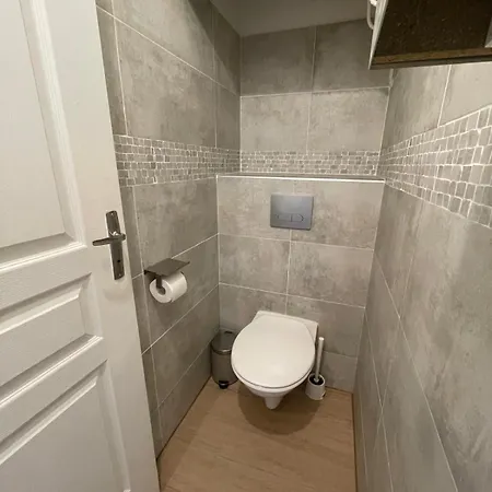 Deux Pieces Au Coeur De * マントン